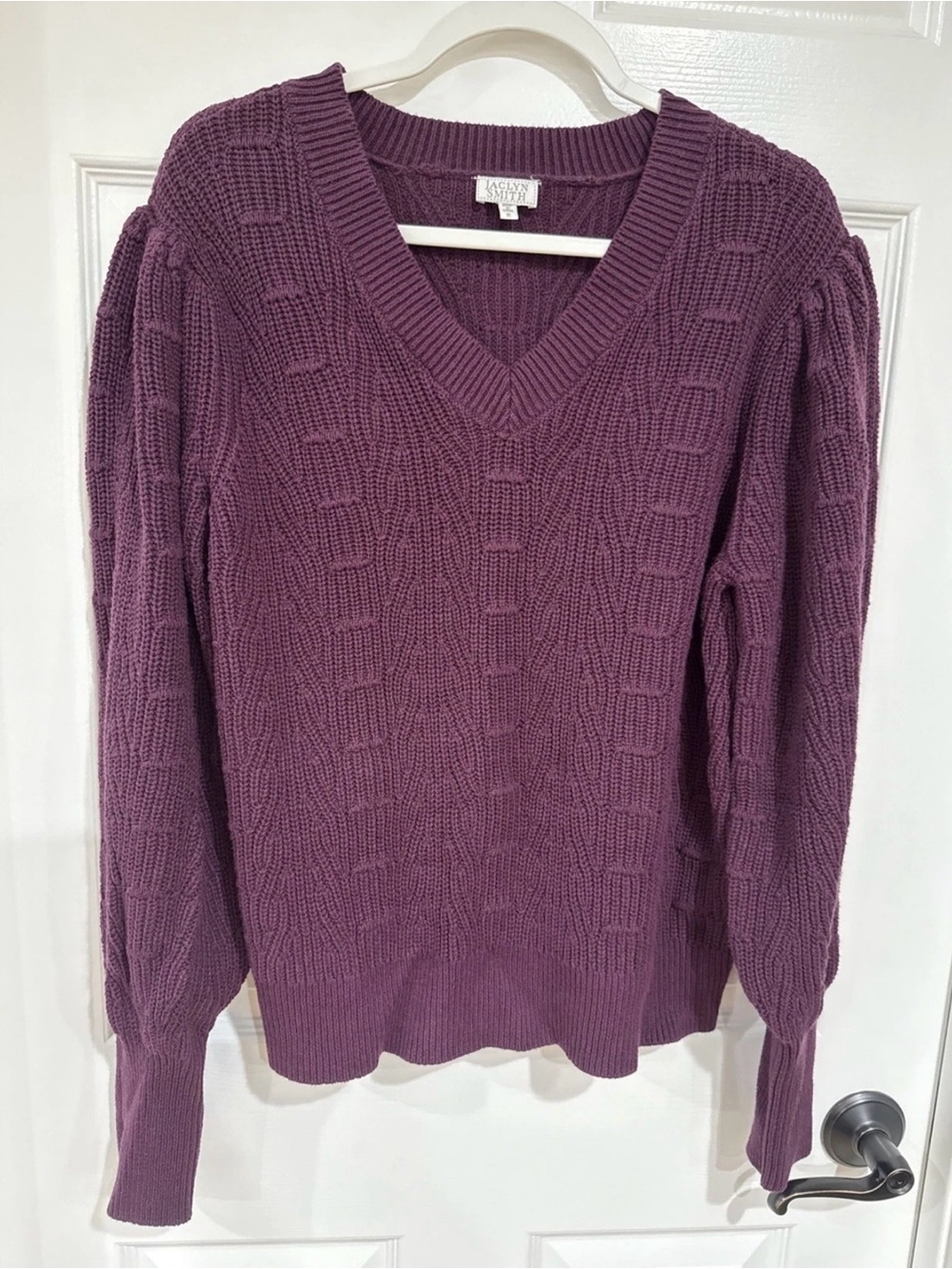 Jaclyn Smith Women's XL Pullover V-Neck Cable Knit Sweater Deep Plum